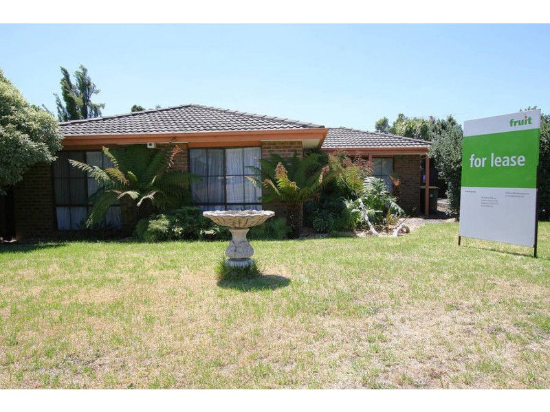 13 Josephina Court, Carrum Downs VIC 3201