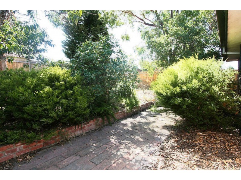 1 Lochaber Avenue, Frankston VIC 3199