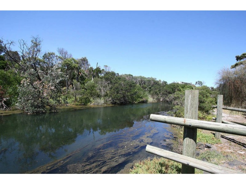 10/107 Nepean Highway, Seaford VIC 3198