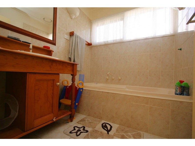 5 Banyan Drive, Frankston VIC 3199