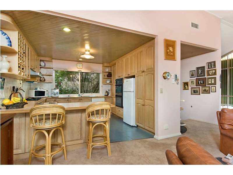 2 Cadby Place, Frankston South VIC 3199