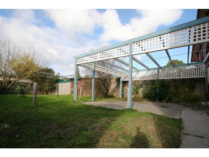 28 Armata Crescent, Frankston North VIC 3200