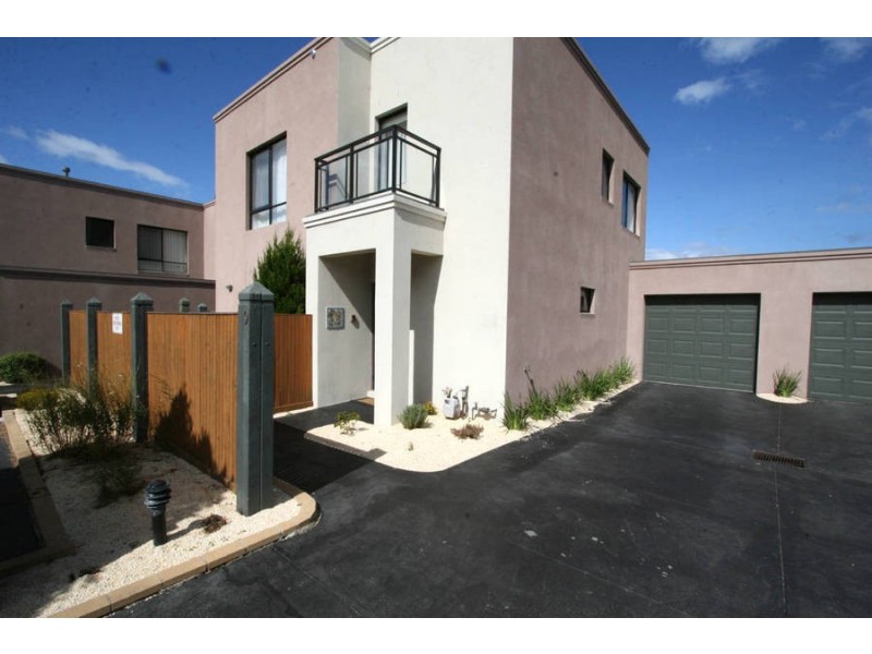 9/284-285 Nepean Highway, Seaford VIC 3198