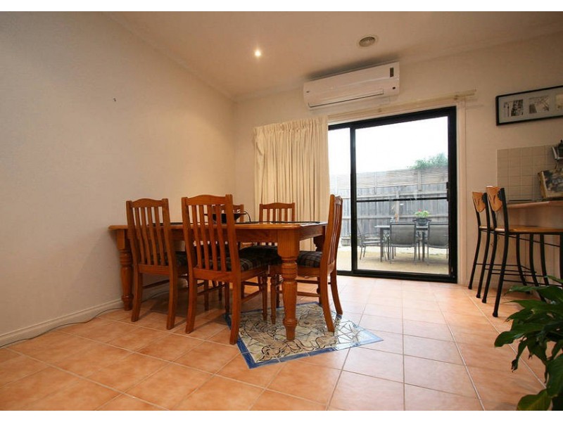 9/284-285 Nepean Highway, Seaford VIC 3198