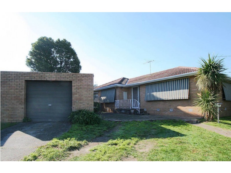 13 Gretana Crescent, Frankston VIC 3199