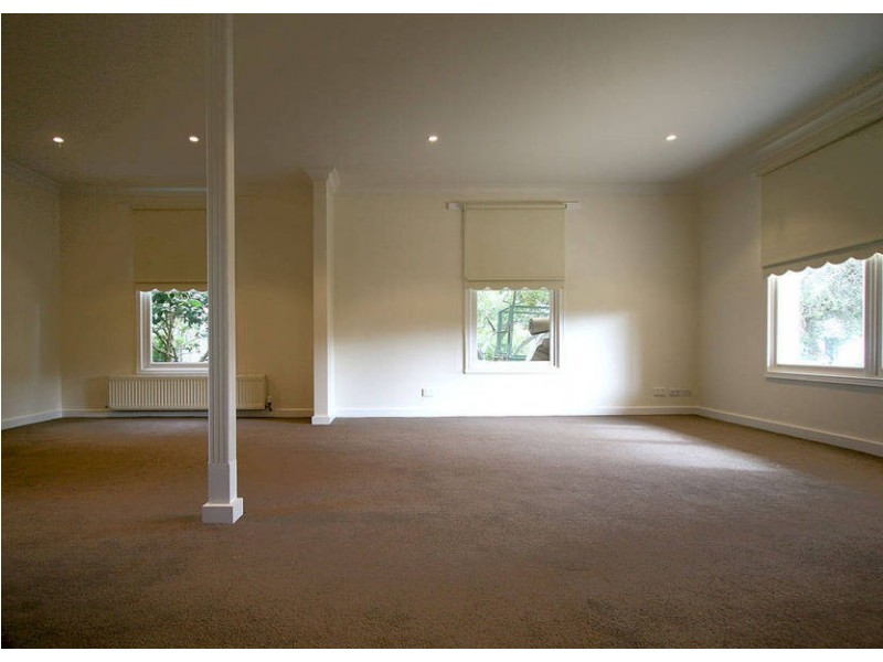 17 Roborough Avenue, Mount Eliza VIC 3930