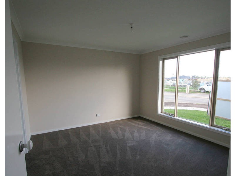 1167 Stately Drive, Cranbourne East VIC 3977