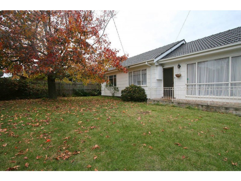 6 Gairloch Drive, Frankston VIC 3199