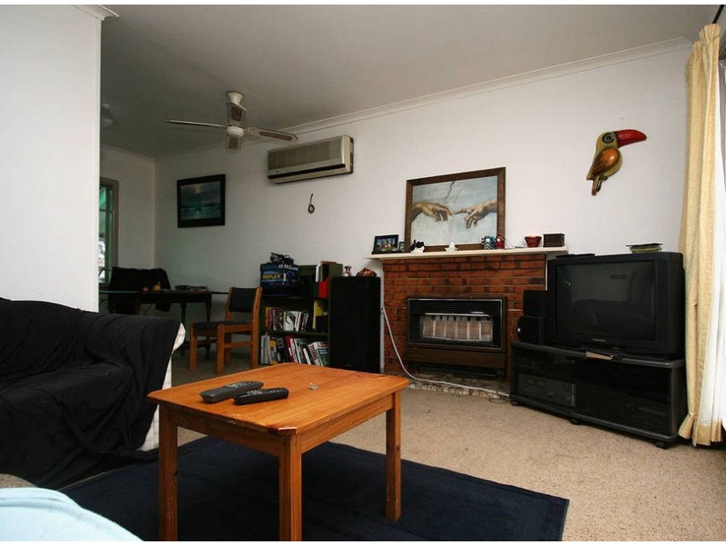 6 Gairloch Drive, Frankston VIC 3199