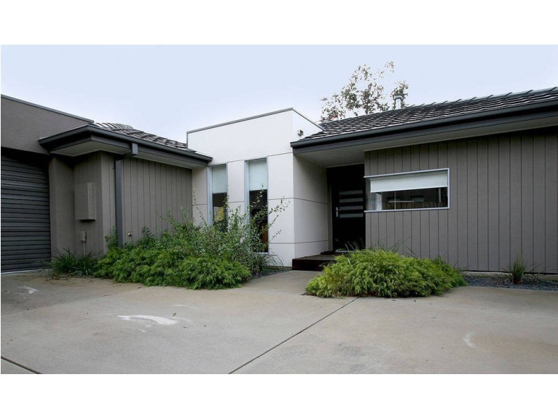 2A Olive Grove, Frankston VIC 3199