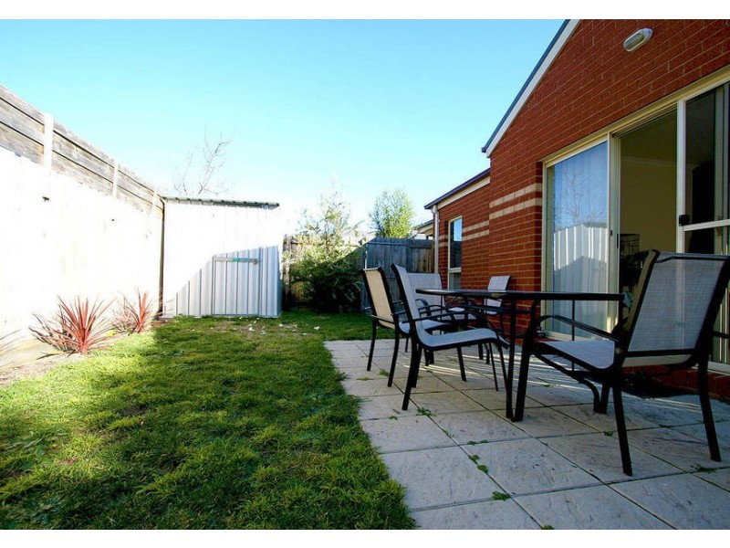 4/9 Reservoir Road, Frankston VIC 3199