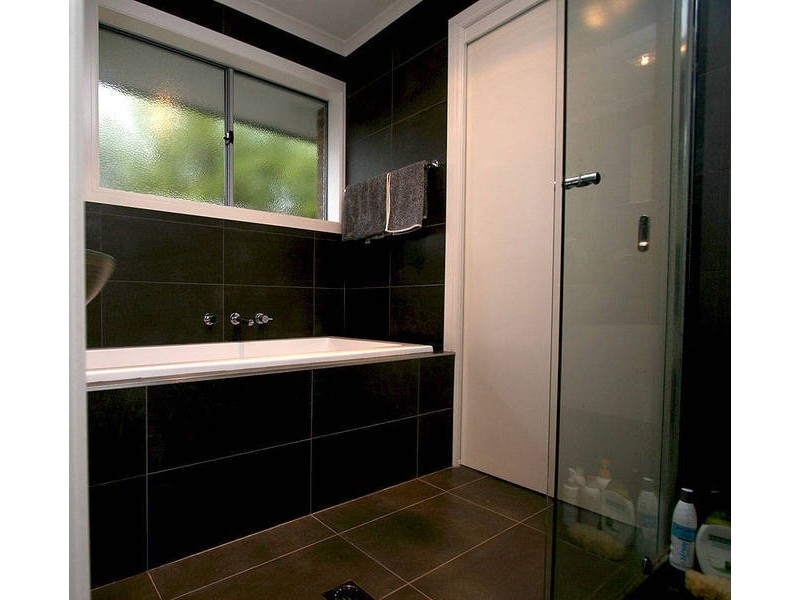 2A Olive Grove, Frankston VIC 3199