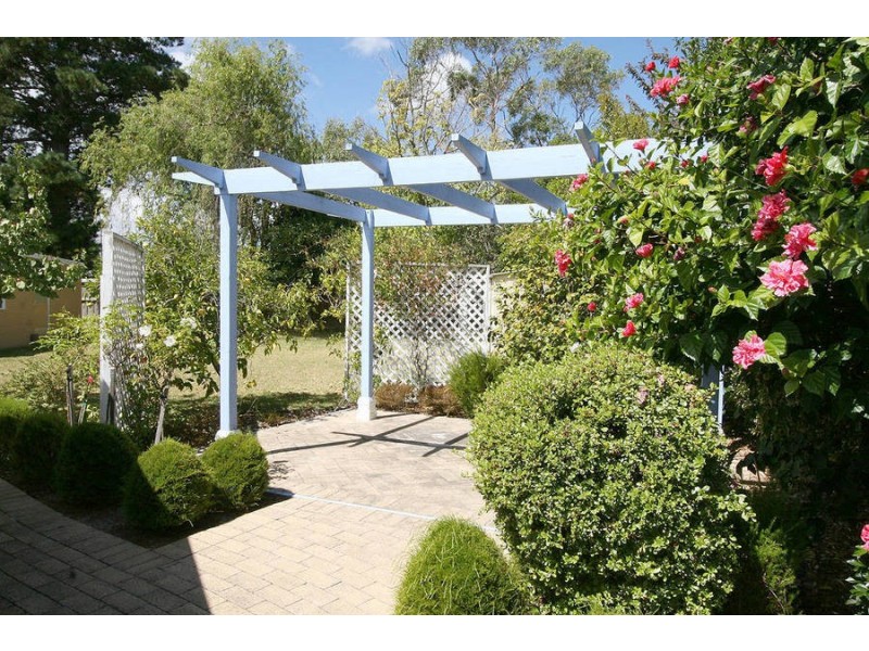 17 Roborough Avenue, Mount Eliza VIC 3930