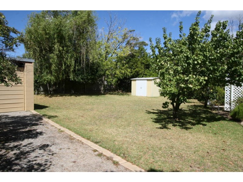 17 Roborough Avenue, Mount Eliza VIC 3930