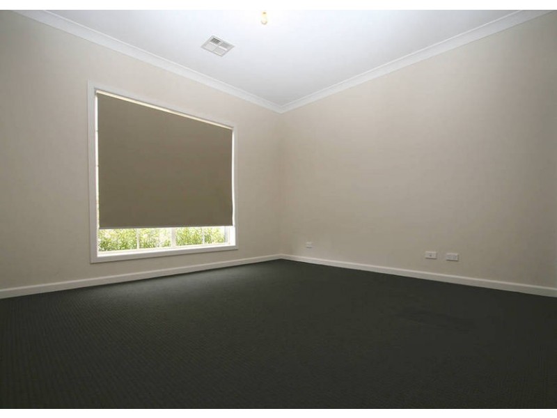 1/70 McComb Boulevard, Frankston South VIC 3199