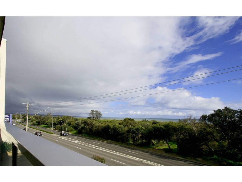 4/107 Nepean Highway, Seaford VIC 3198