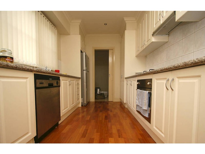 2/273 Nepean Highway, Seaford VIC 3198