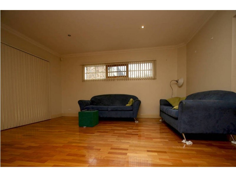 2/273 Nepean Highway, Seaford VIC 3198