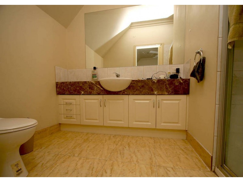 2/273 Nepean Highway, Seaford VIC 3198