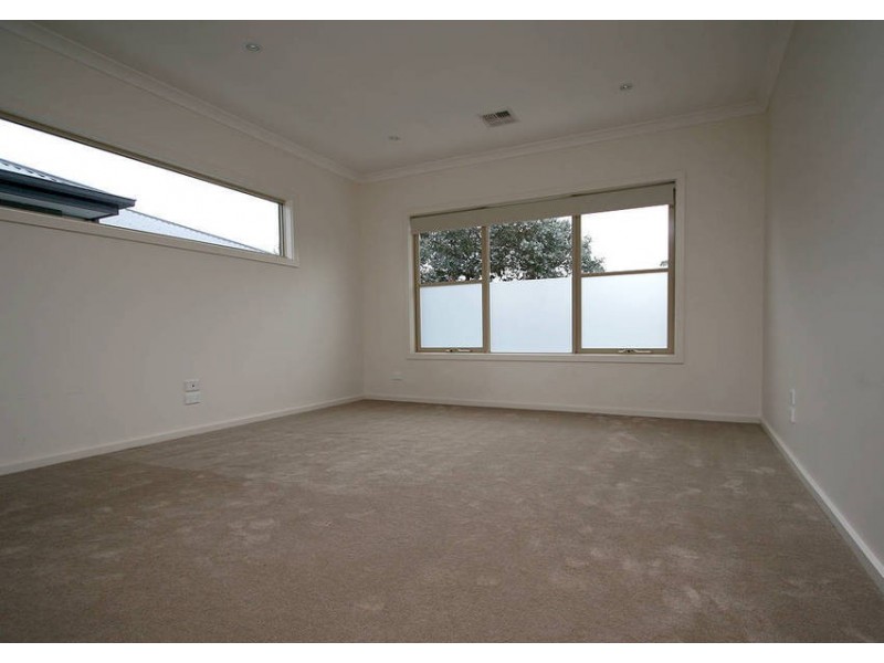 2E Bembridge Avenue, Frankston South VIC 3199