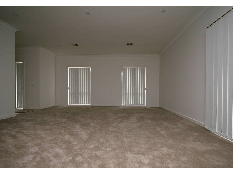 1/38-40  Kenilworth Avenue, Frankston VIC 3199