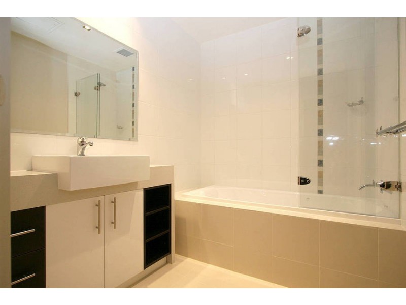 1/392-394 Nepean Highway, Frankston VIC 3199