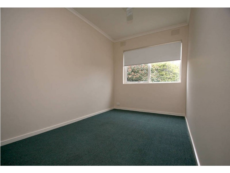 2/15 Duncan Avenue, Seaford VIC 3198