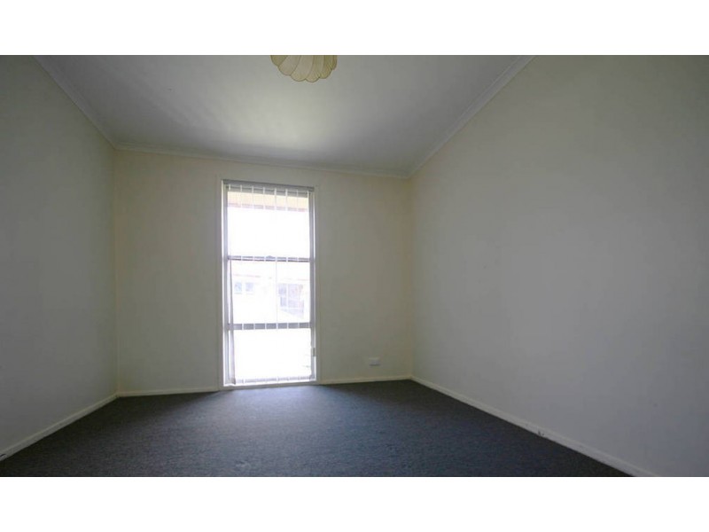 16 Gardenia Crescent, Frankston North VIC 3200