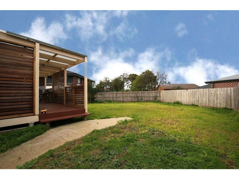 2 Mapiti Court, Frankston VIC 3199