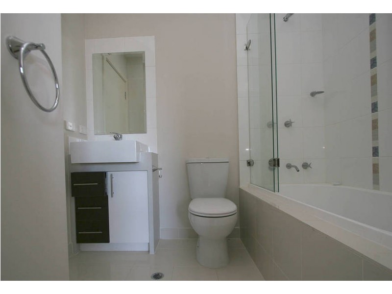 49/392-394 Nepean Highway, Frankston VIC 3199