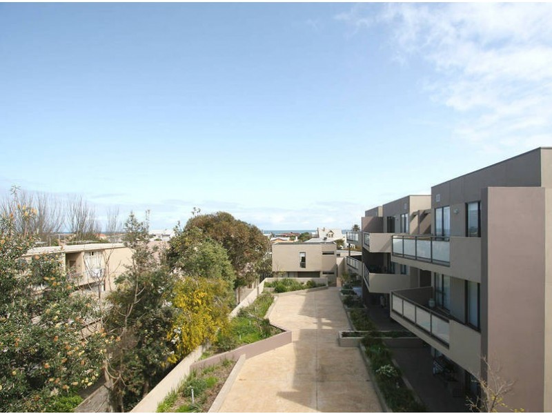 49/392-394 Nepean Highway, Frankston VIC 3199