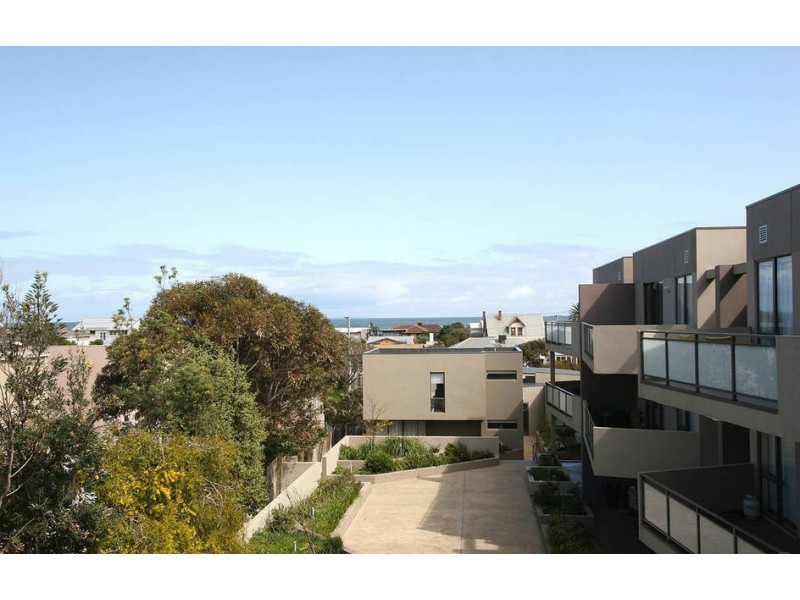 49/392-394 Nepean Highway, Frankston VIC 3199