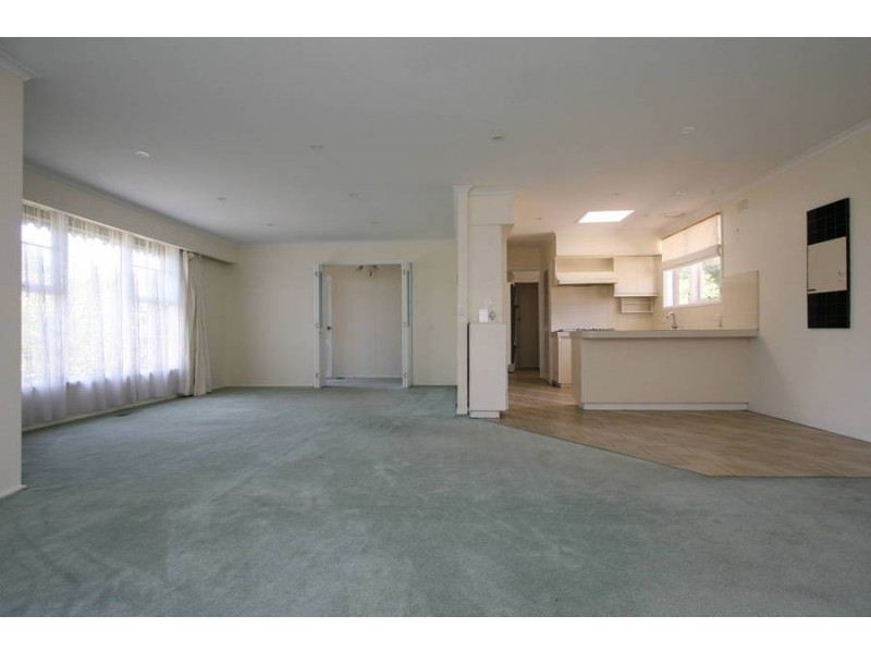 27 Gretana Crescent, Frankston VIC 3199