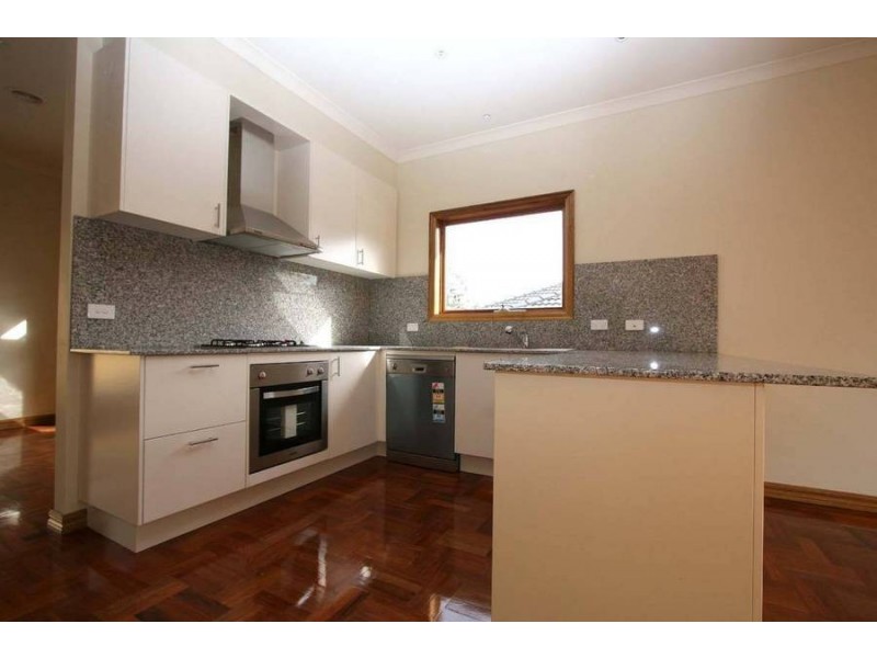 2/8 Ithaca Road, Frankston South VIC 3199