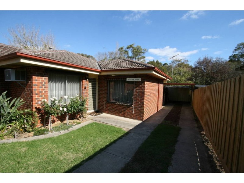 2/6 The Spur, Frankston South VIC 3199