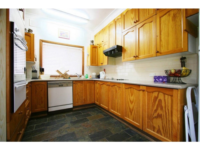 18 Petrie Street, Frankston VIC 3199