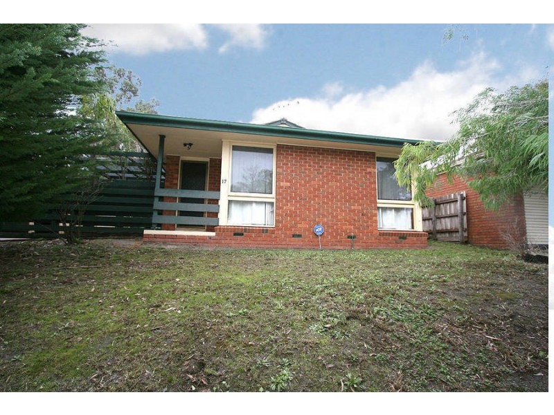 17 Gattinara Drive, Frankston VIC 3199