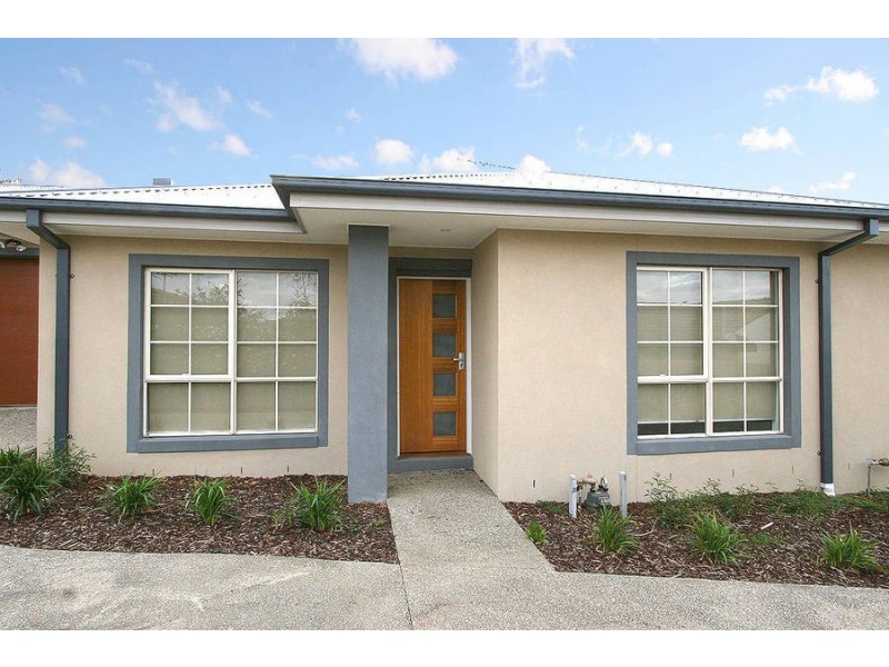 2/70 McComb Boulevard, Frankston VIC 3199