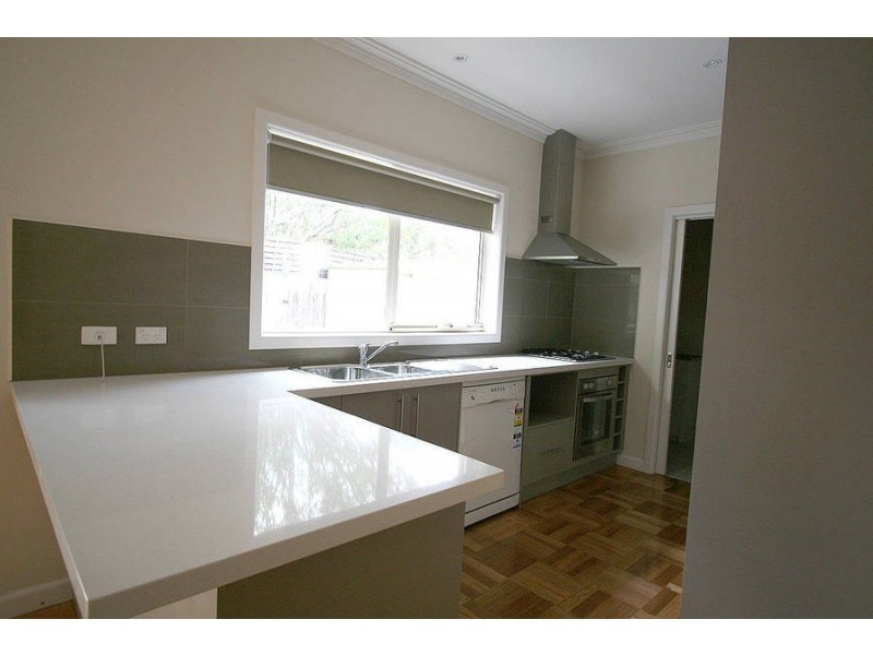 2/70 McComb Boulevard, Frankston VIC 3199