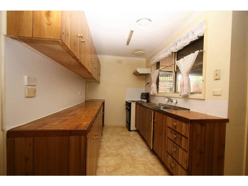 126 Monterey Boulevard, Frankston North VIC 3200