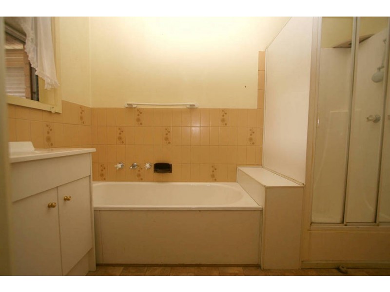 126 Monterey Boulevard, Frankston North VIC 3200