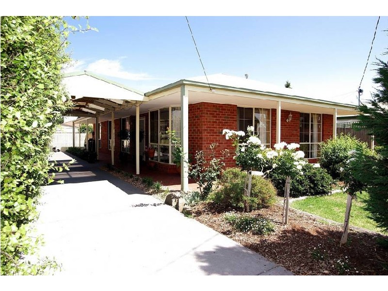 77 Cloverdale Drive, Corio VIC 3214