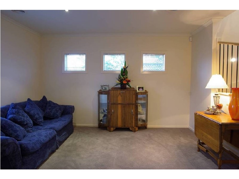 1 Bond St, Newtown VIC 3220