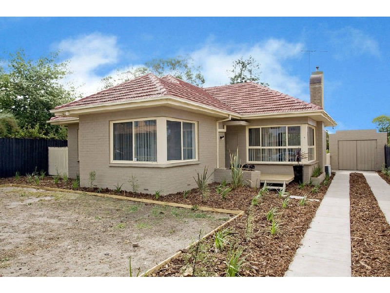 6 Fairlie Street, Hamlyn Heights VIC 3215