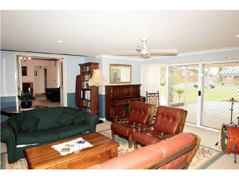29 Thompson Street, Whittington VIC 3219