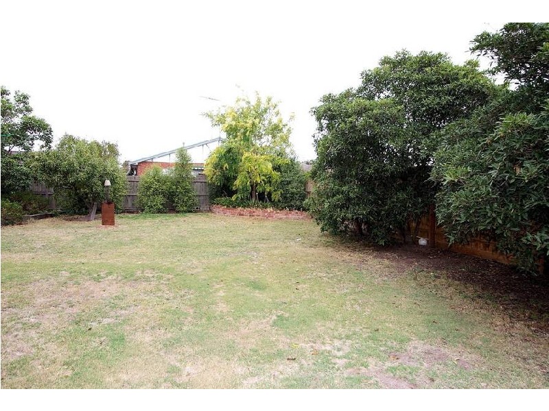 29 Thompson Street, Whittington VIC 3219