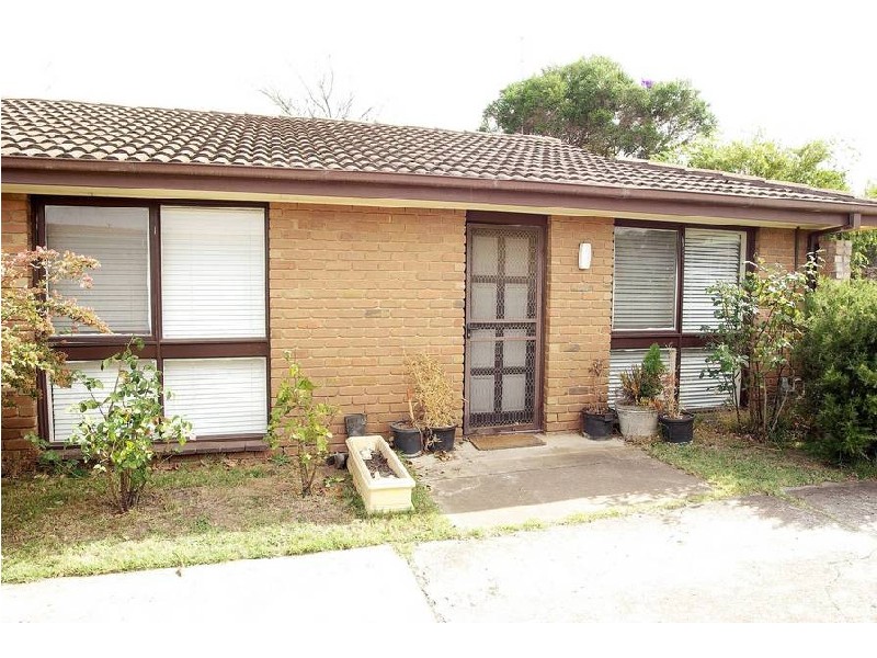 2/1 Holyrood Avenue, Newtown VIC 3220