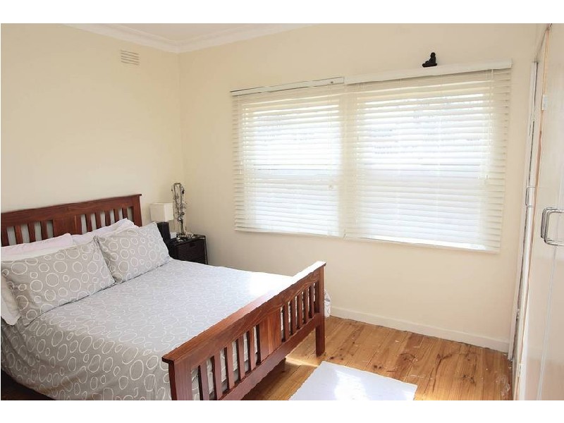 11 Marjorie Avenue, Belmont VIC 3216