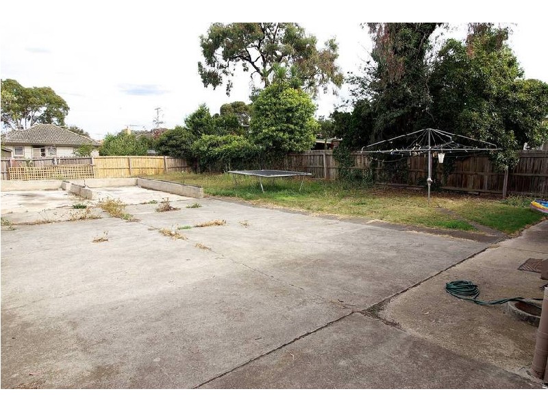 11 Marjorie Avenue, Belmont VIC 3216