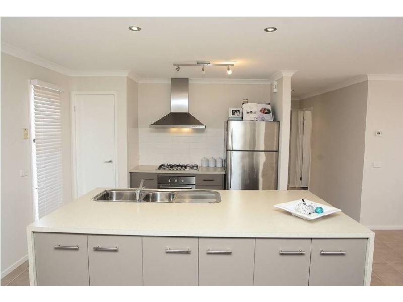 23 Malbec Loop, Waurn Ponds VIC 3216